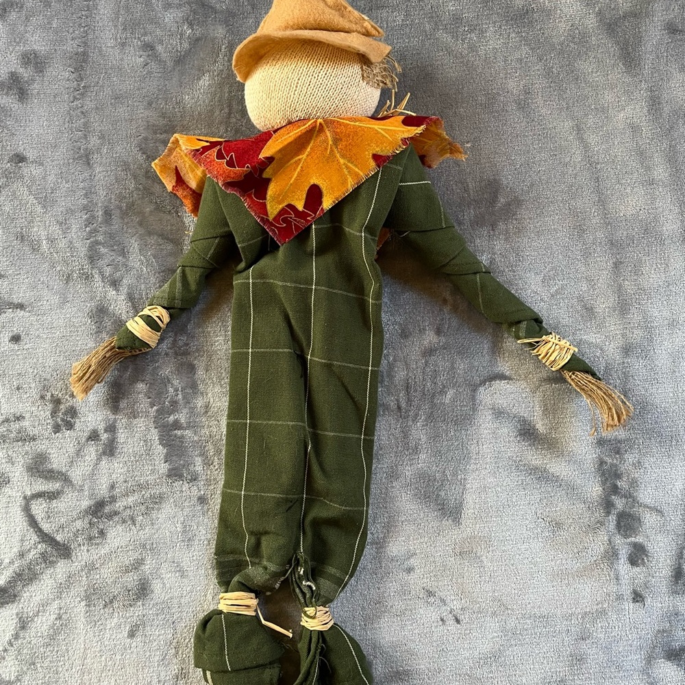 Scarecrow Fall Decoration - Picture 2 of 5